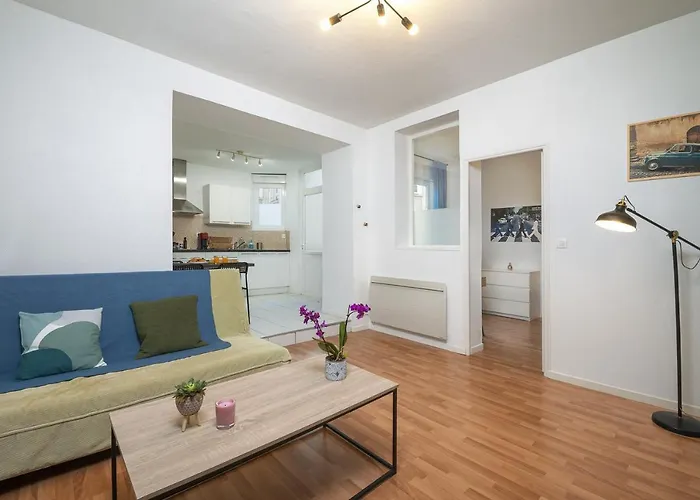 Calme Avec Parking Proche Place Ney * Angers